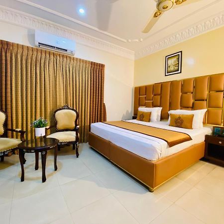World Inn Hotel การาจี ภายนอก รูปภาพ