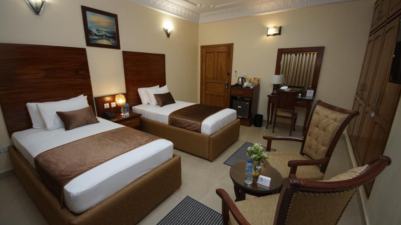 World Inn Hotel การาจี ภายนอก รูปภาพ