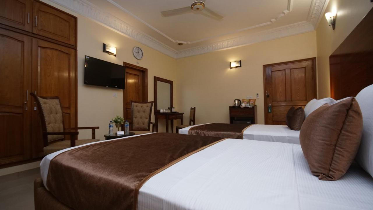 World Inn Hotel การาจี ภายนอก รูปภาพ