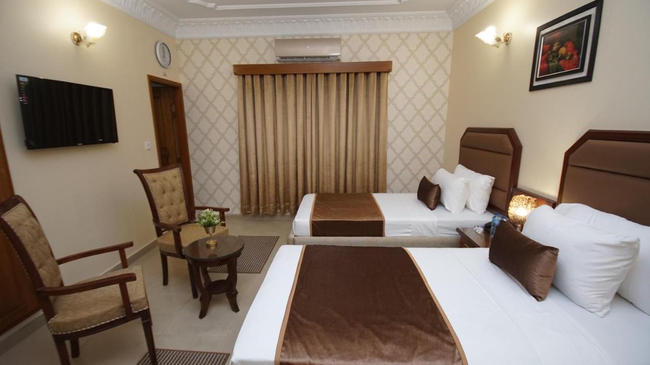 World Inn Hotel การาจี ภายนอก รูปภาพ