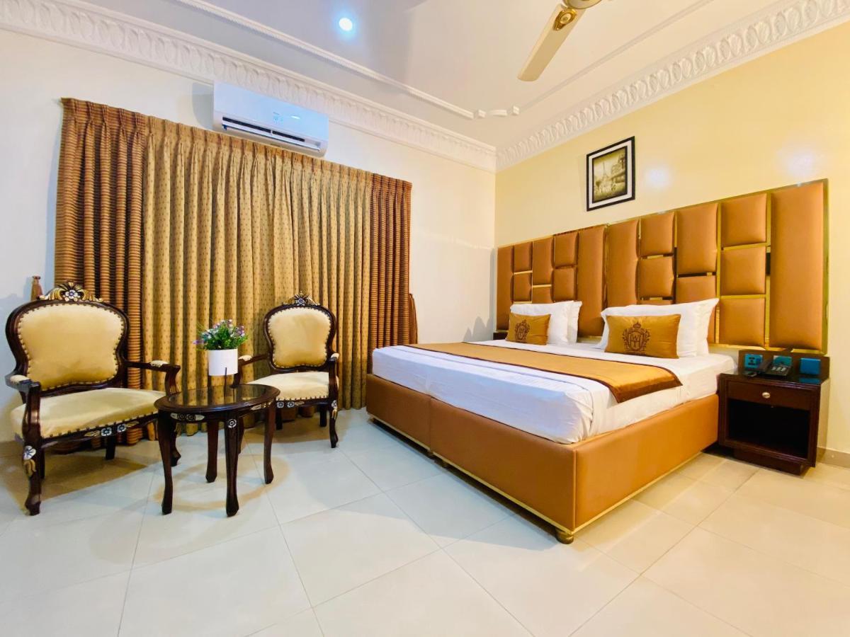 World Inn Hotel การาจี ภายนอก รูปภาพ